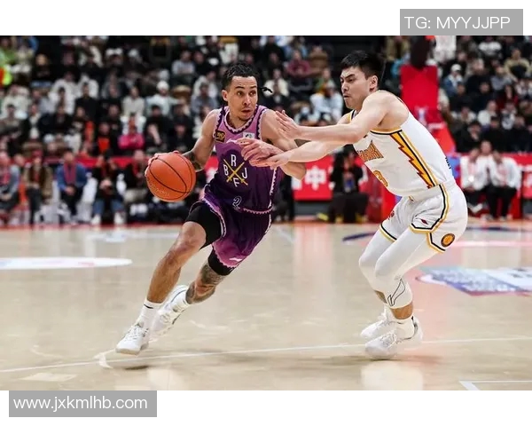 北京篮球队在邀请赛中以57分稳居积分榜首位，展现强劲实力